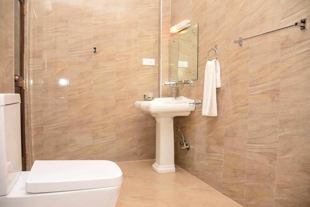 فندق نيجومبوفي  Aqua Glory المظهر الخارجي الصورة